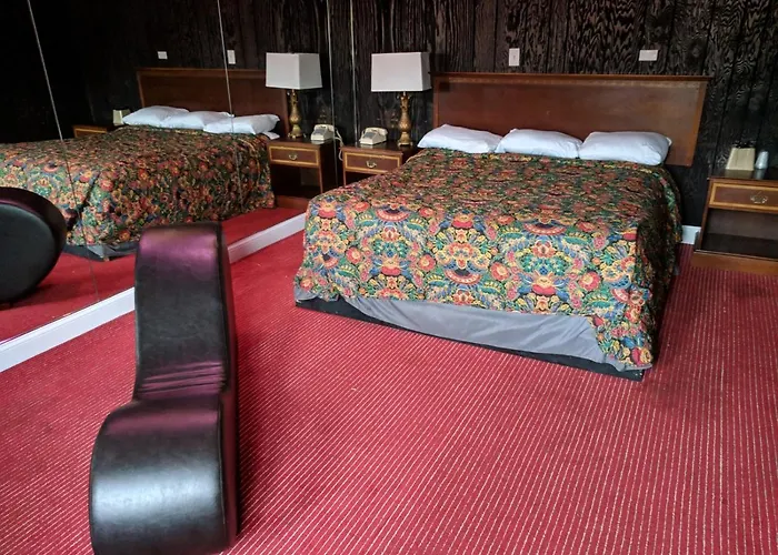 Skylark Motel